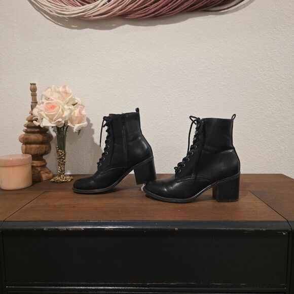 Sonoma Lace-Up Ankle Boots Sz 9 - Picture 3 of 8